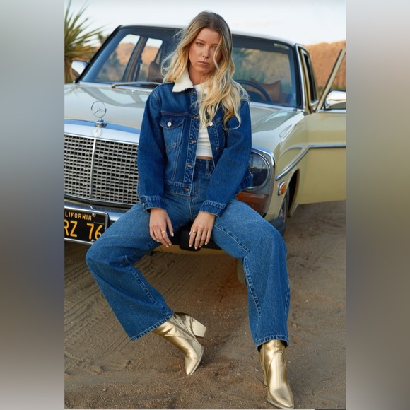 🆕 Champagne Gold Western Booties in Blazing Metallic - Picture 10 of 10